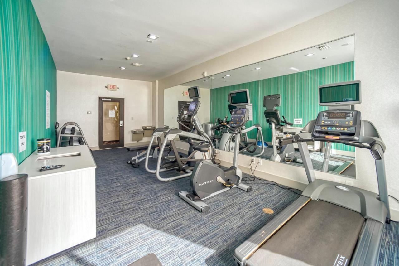 Holiday Inn Express And Suites Beeville By Ihg Екстериор снимка