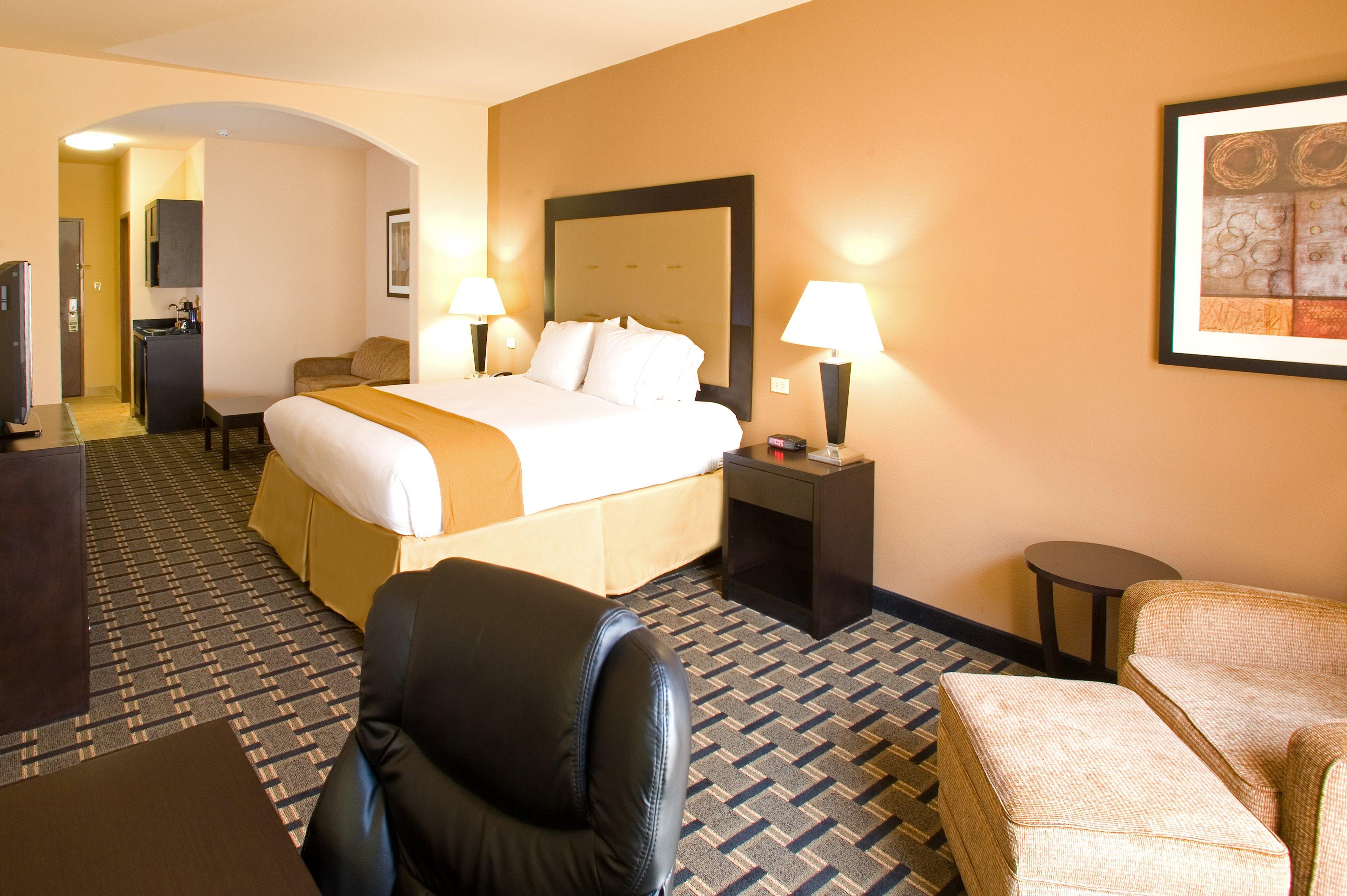 Holiday Inn Express And Suites Beeville By Ihg Екстериор снимка